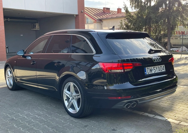 Audi A4 cena 85900 przebieg: 157460, rok produkcji 2017 z Wrocław małe 781